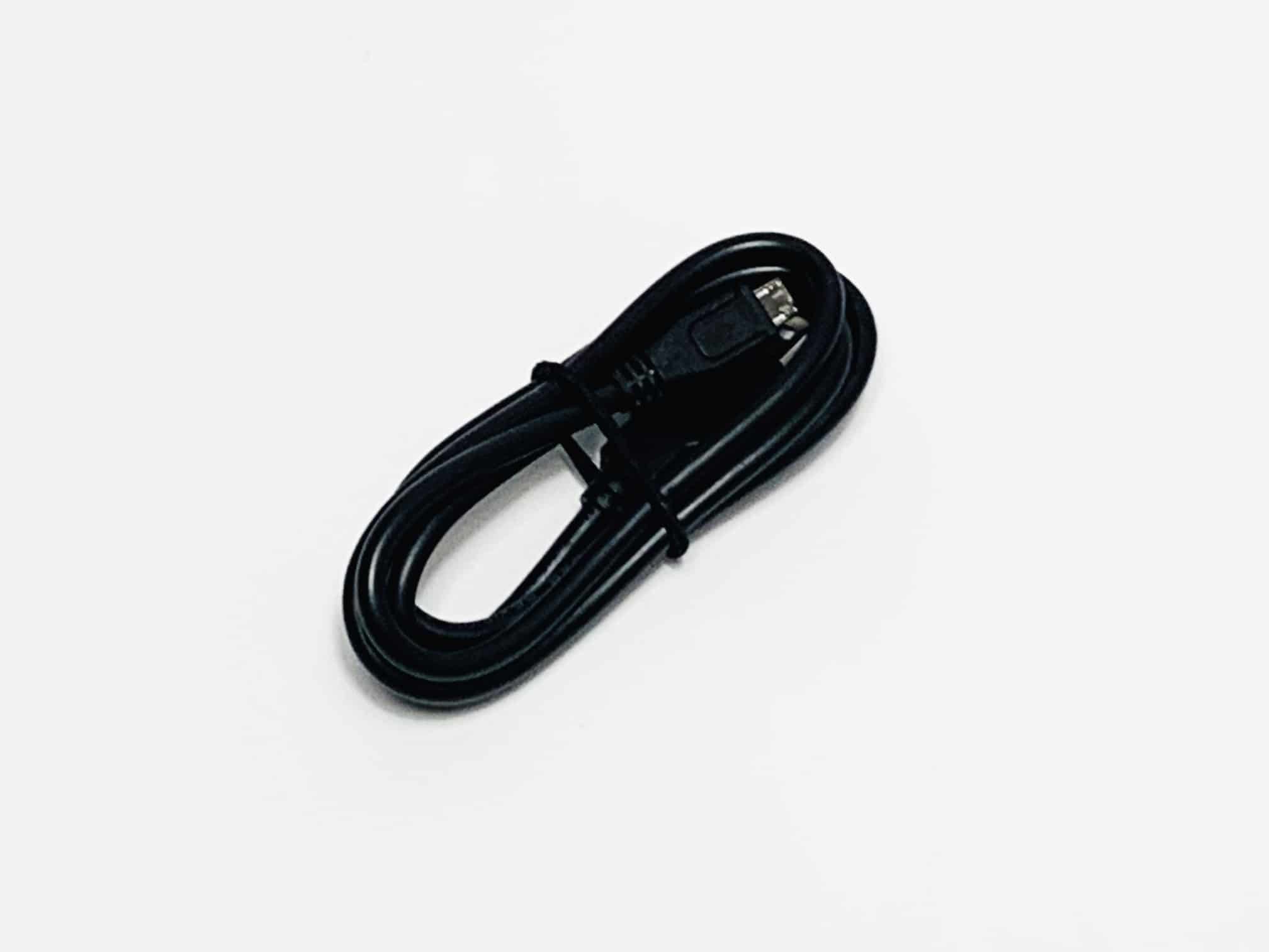 1x USB Ladekabel